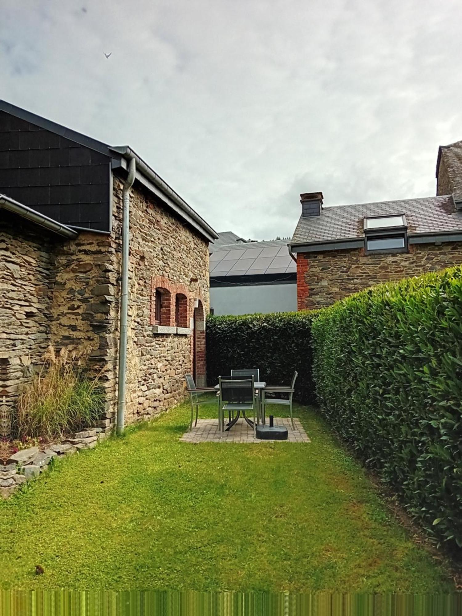 Appart Hotel Au Pied De Vigne Vresse-sur-Semois Exteriér fotografie